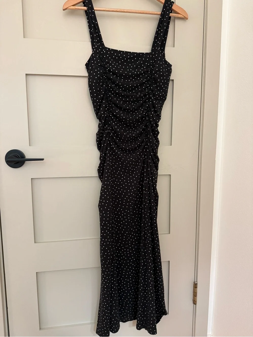 REFORMATION Suvi Knit Midi Dress wedding guest Black White Polka Dots Ruched  S - Picture 7 of 7